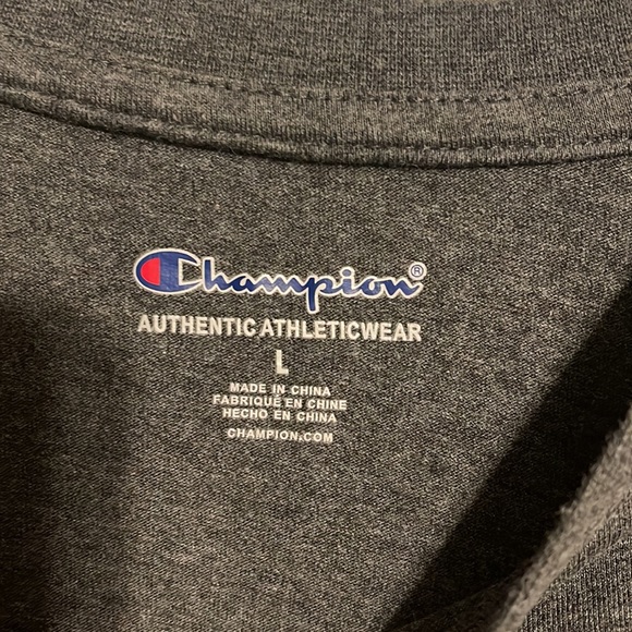 Champion short sleeve grey shirt size kids large NWOT - Picture 6 of 8